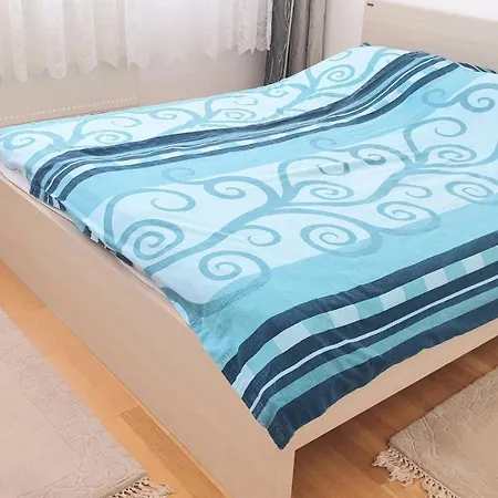 Elegance *